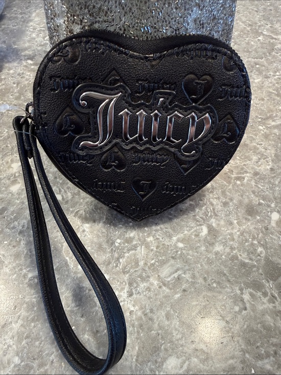 Juicy Couture Handbags - Juicy Couture Black Heart Coin Pouch with Pink Interior Tag